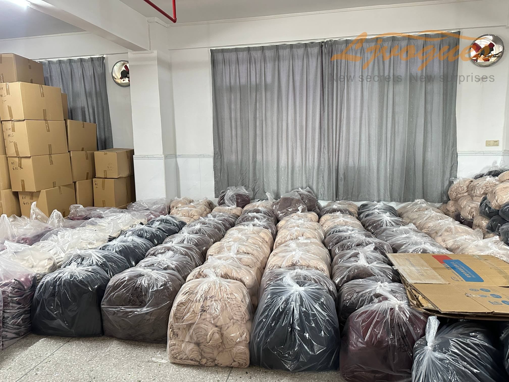 LJVOGUES-raw-material-fabric-warehouse-storage (3)
